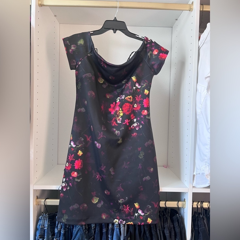 Sam Edelman Elegant Black Cocktail Dress with Colorful Floral Patterns